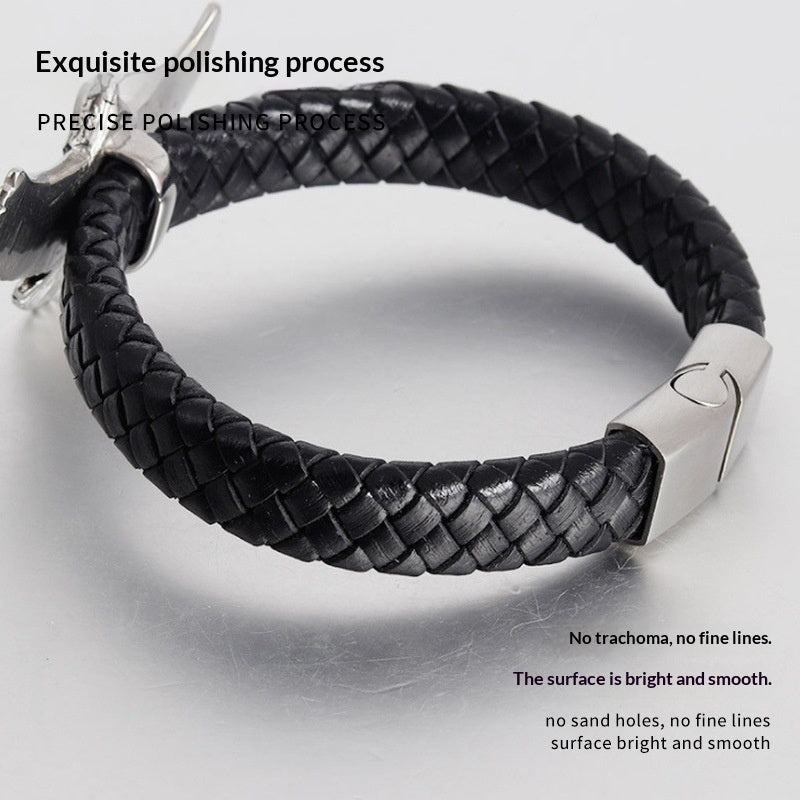Stylish and elegant eagle-shaped leather bracelet