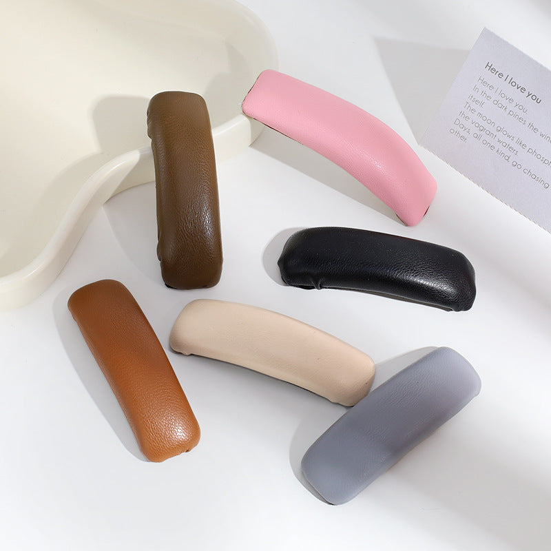 Barrettes en cuir plissées Couleur solide Simple Ensemble Tempéramental