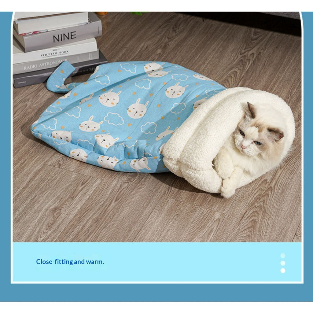Sac de couchage de chat pour l'automne