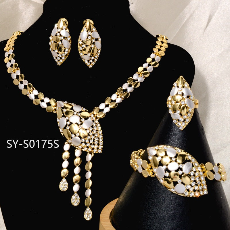 Collier étoilé de nuit Cheetah Gemme