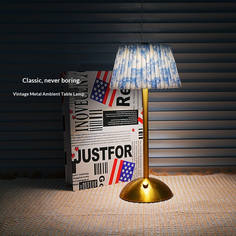 High-End Creative Student Metal Night Light