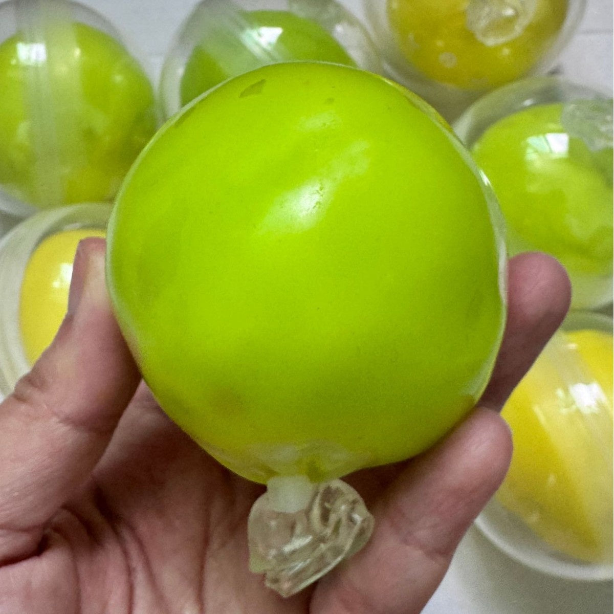 Bricolage anti-stress Toy Ballsqueez-le pour une sortie d'énergie pent-up
