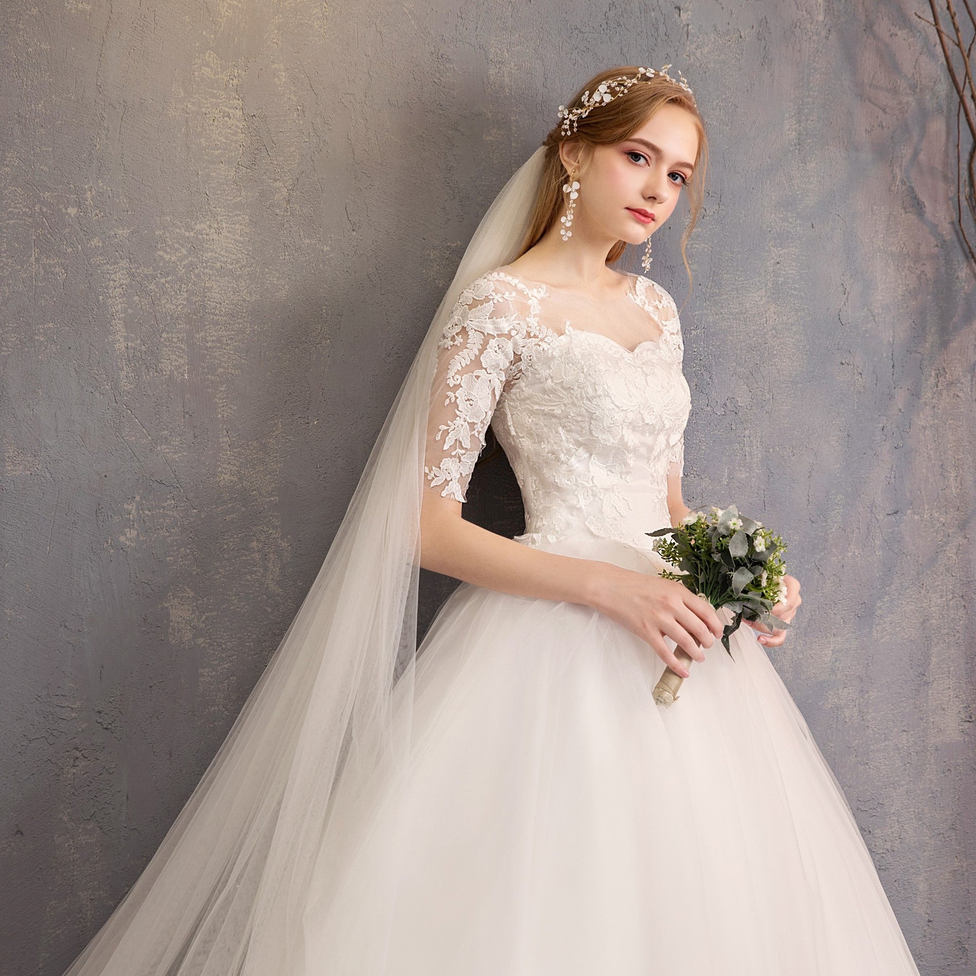 Mode Slim Fit Dentelle Mid Sleeve Plus Taille Photo Studio Robe de mariée