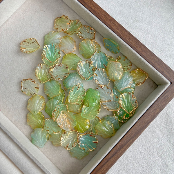 Perles de feuille de coquillage en or gradué