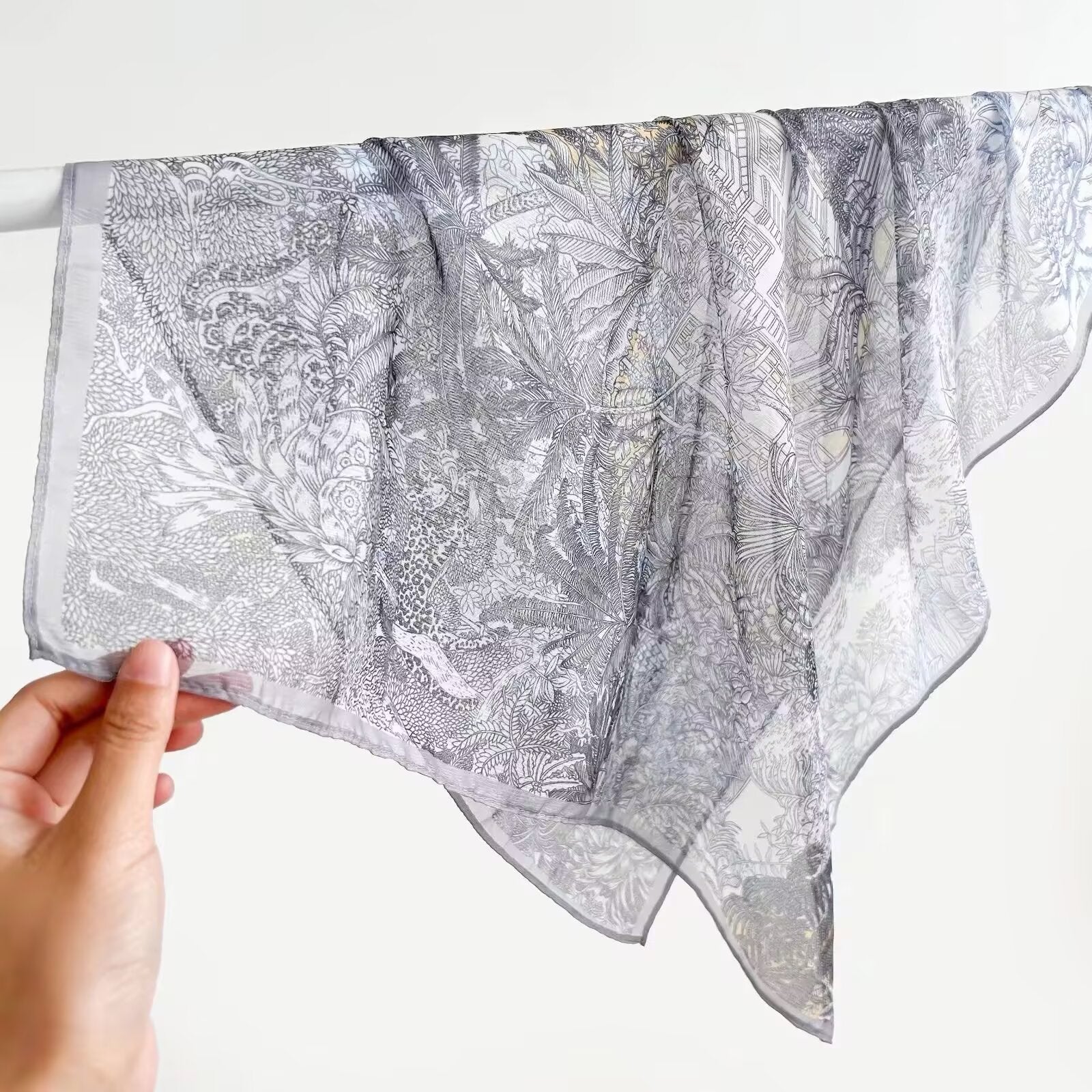 Écharpe de cou vintage haut de gamme parfaite comme vêtement de dessus Châle