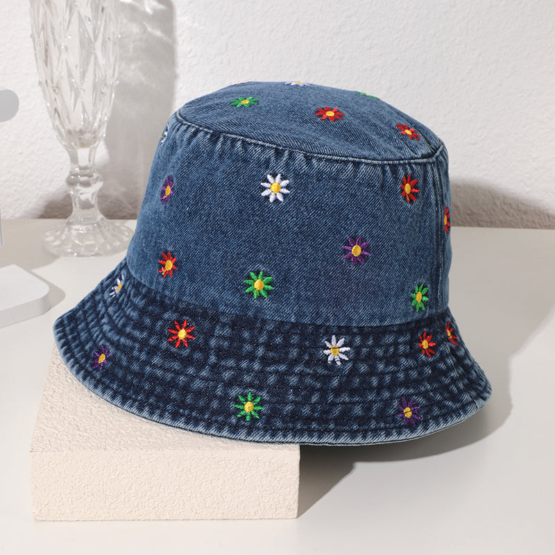 Chapeau de bateau de style rétro polyvalent de la petite fleur des femmes d'été est adapté pour Outdo