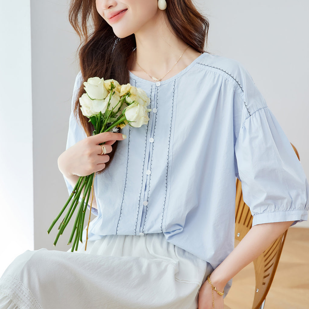Light blue women's short-sleeved shirt
