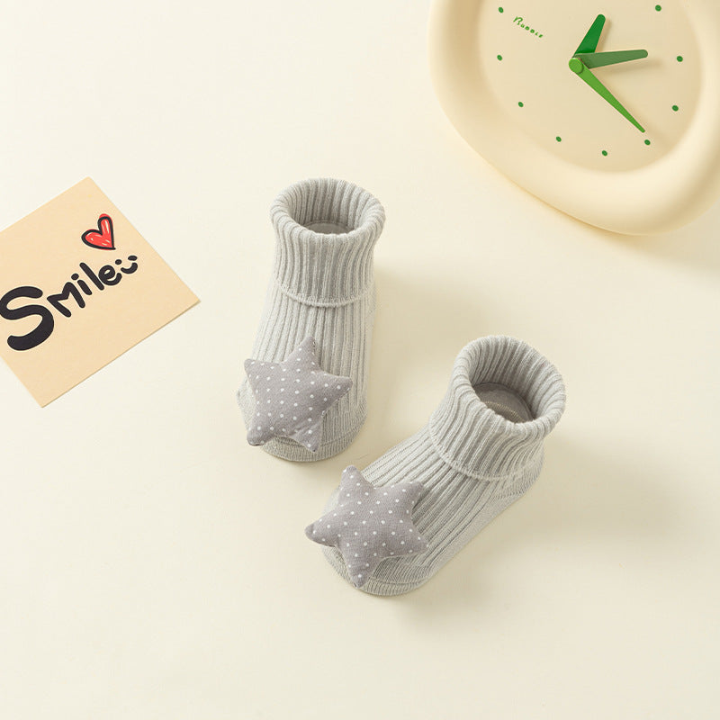 Bébé nouveau-né double aiguille anti-dérapant ne se sent pas serré avec les chaussettes de chambre pieds