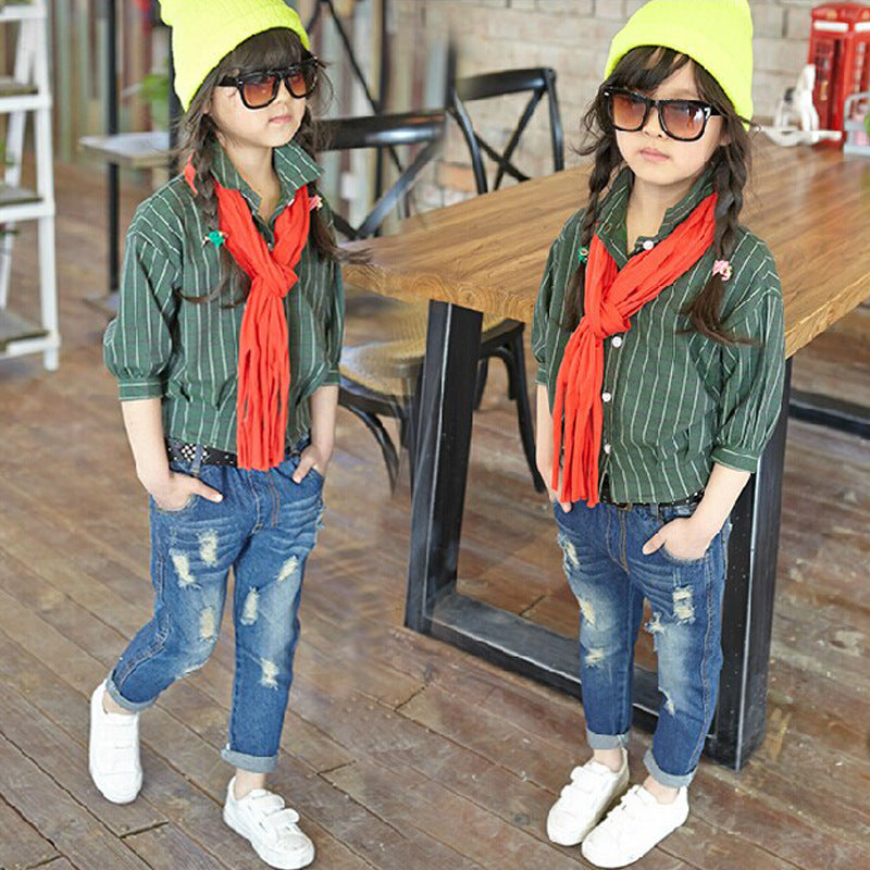 Enfants Casual des enfants Loose Hole Jeans