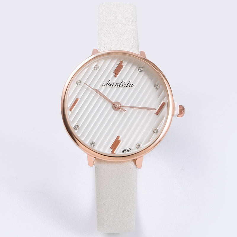 Montre étudiante tendance et polyvalente