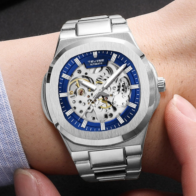 Large Hollow Automatic Luminous Waterproof Montre mécanique