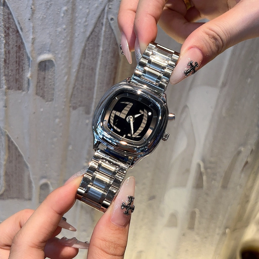 Montre d'affichage numérique de style rétro avec mains et chiffresexclusive Trendy Quartz Montre