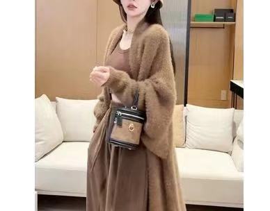 Épaisseur Mink-faux fourrure sur la cheville Long tricot Cardigan manteau