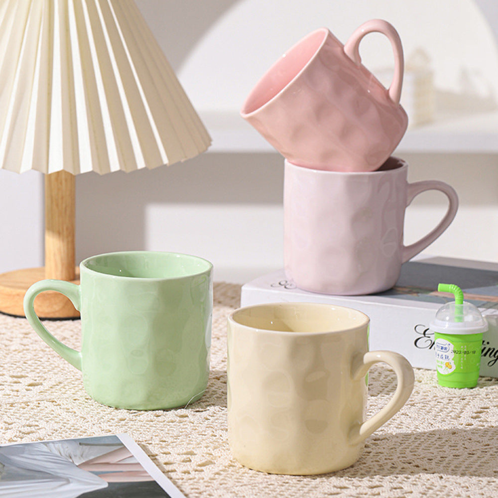 Élégante tasse en céramique à la main