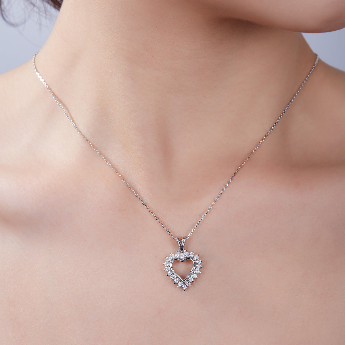 4.1g S925 Collier de coeur en argent sterling 45cm 20 Pierre Sunburst Halo Moissanite Pendentif Wi