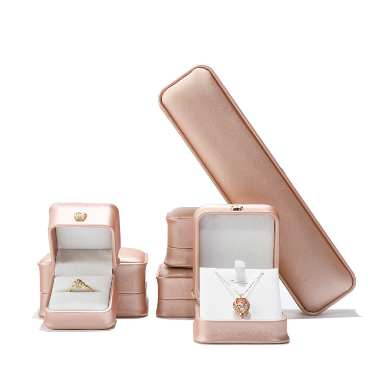 Couronne bague arrondie bijoux pendentif Brace Dentelle Bracelet boîte d'emballage