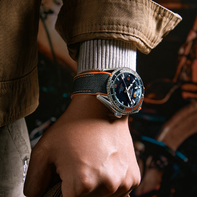 Montre mécanique bas transparent creux lumineux hommes