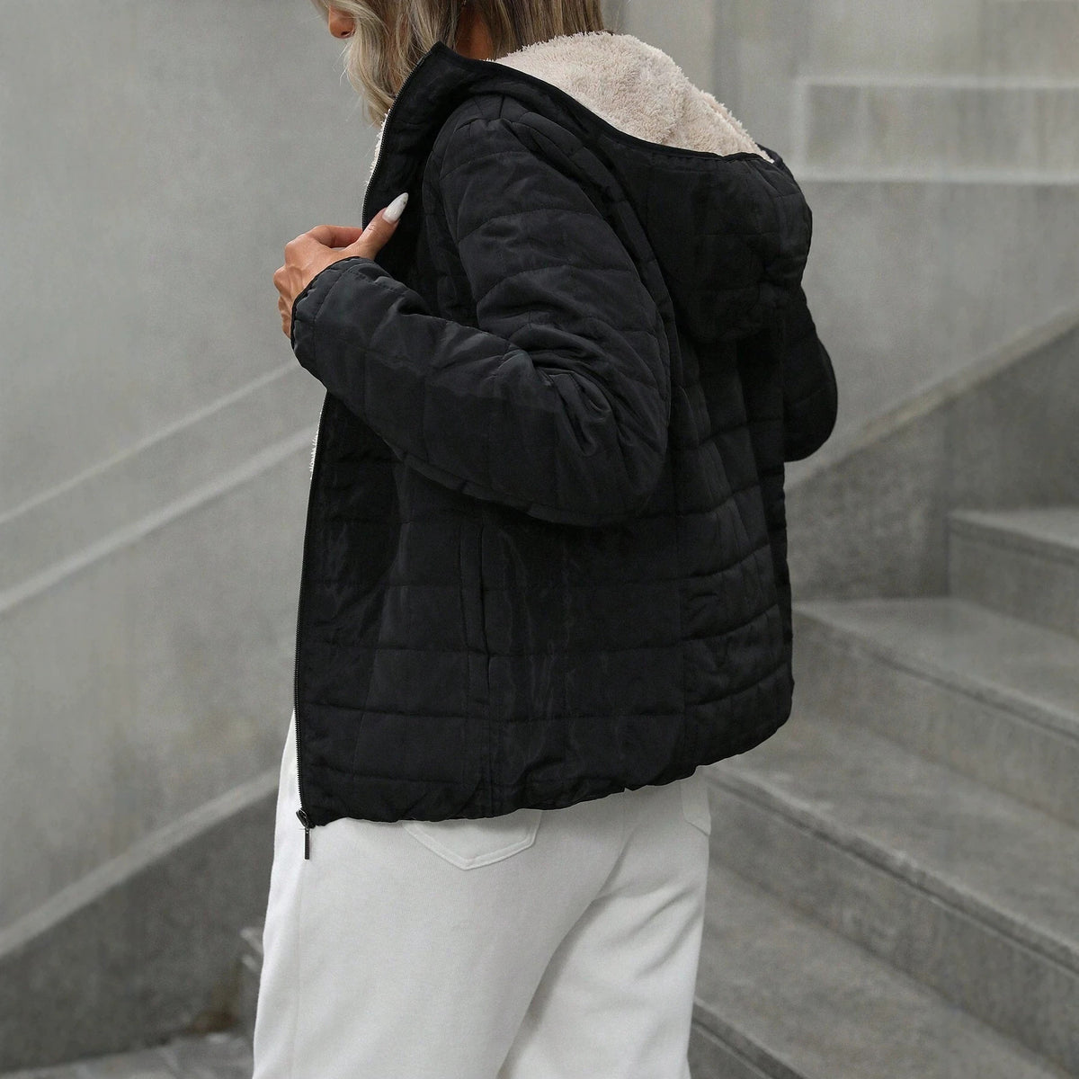 Manteau à capuche en coton rembourré de taille moyenne pour femmes