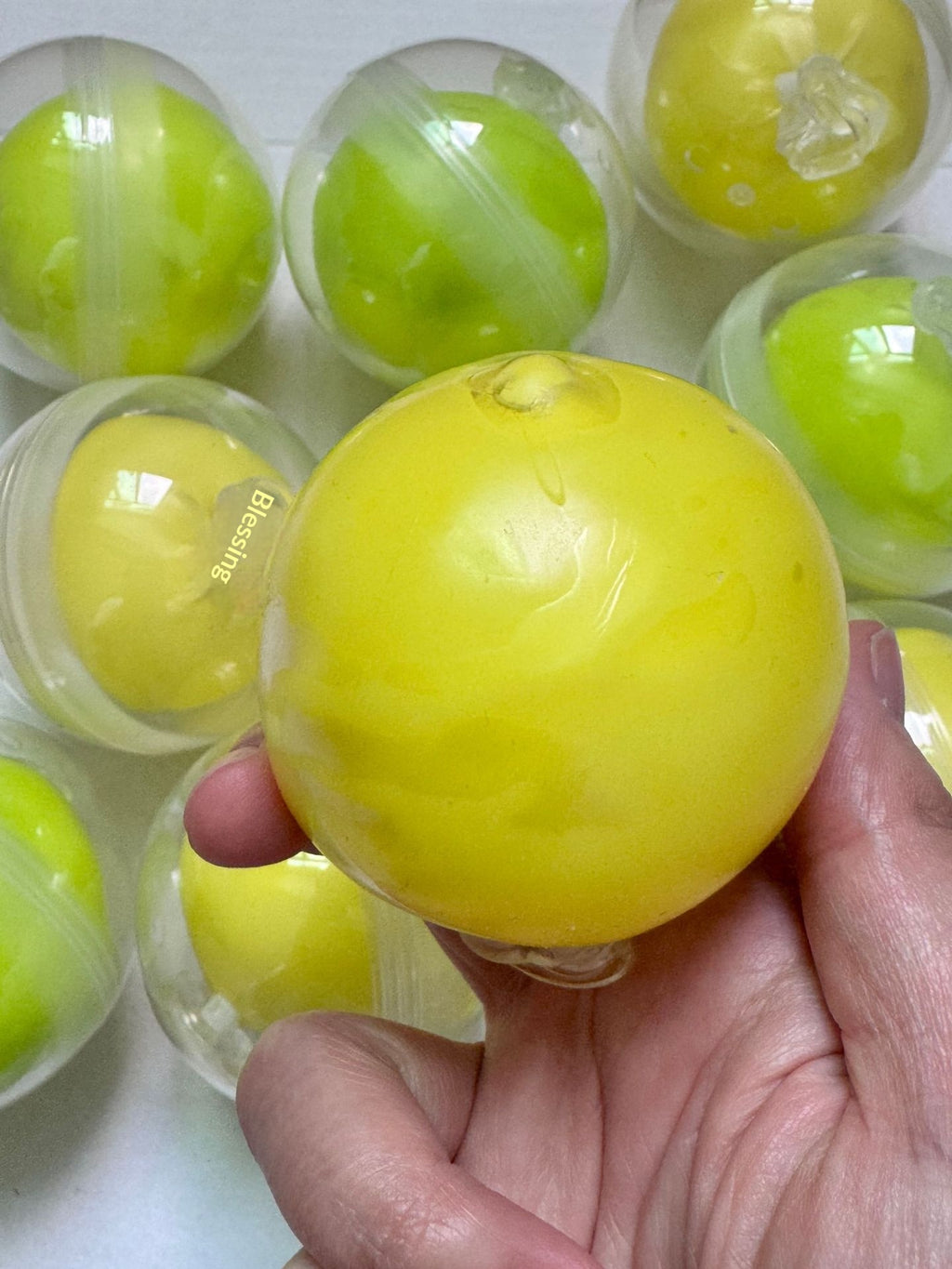 Bricolage anti-stress Toy Ballsqueez-le pour une sortie d'énergie pent-up