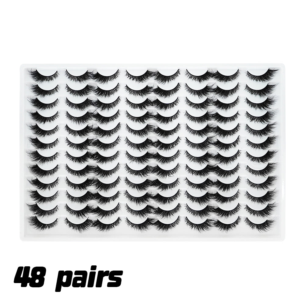 Les faux cils 3D sont multicouches