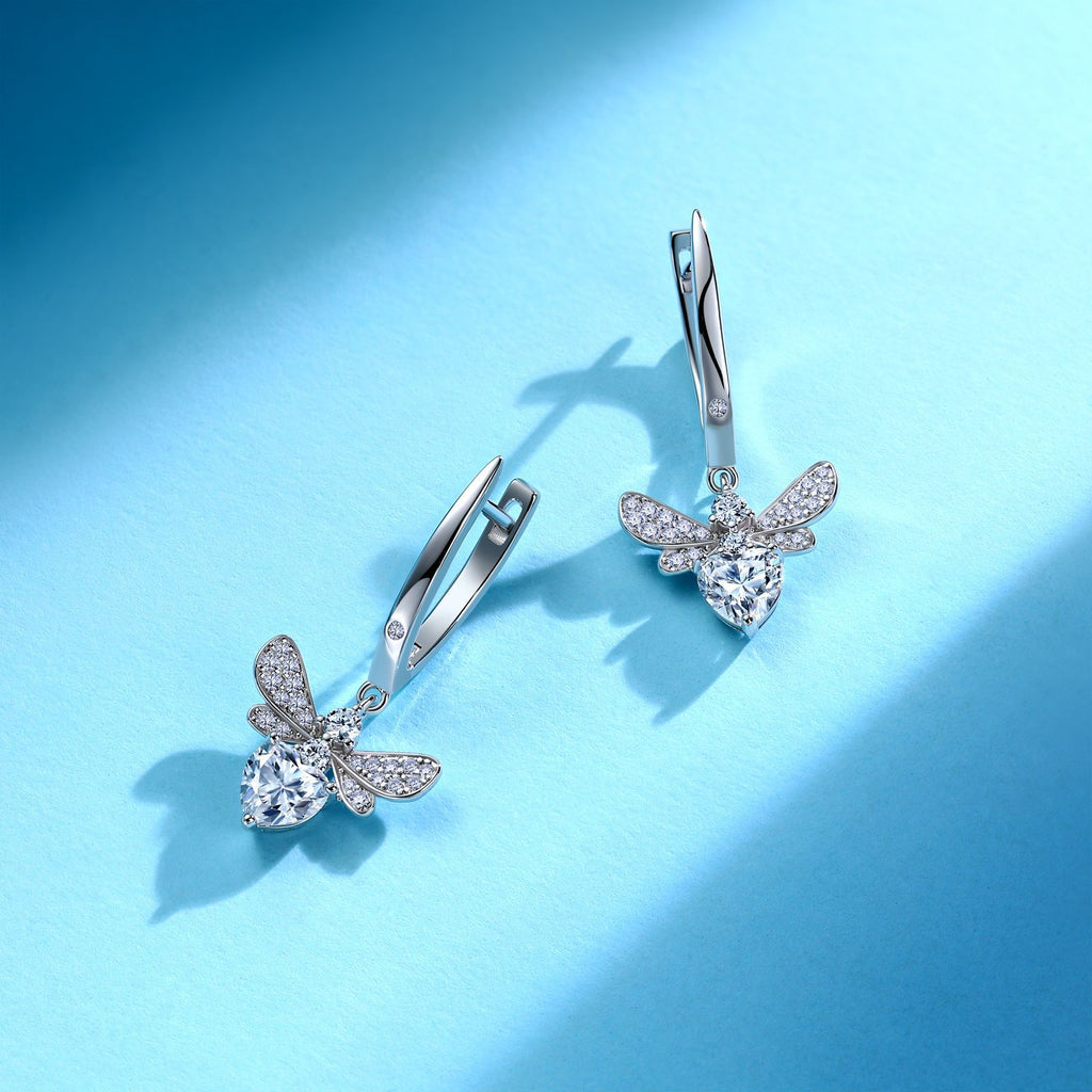 S925 Boucles d'oreilles en argent sterling Coeur Moissanite Wing
