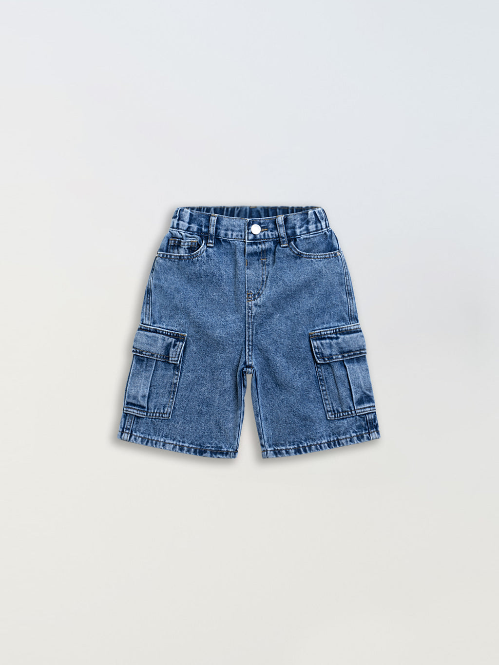 Short pratique en denim lavé multi-poches pour garçons