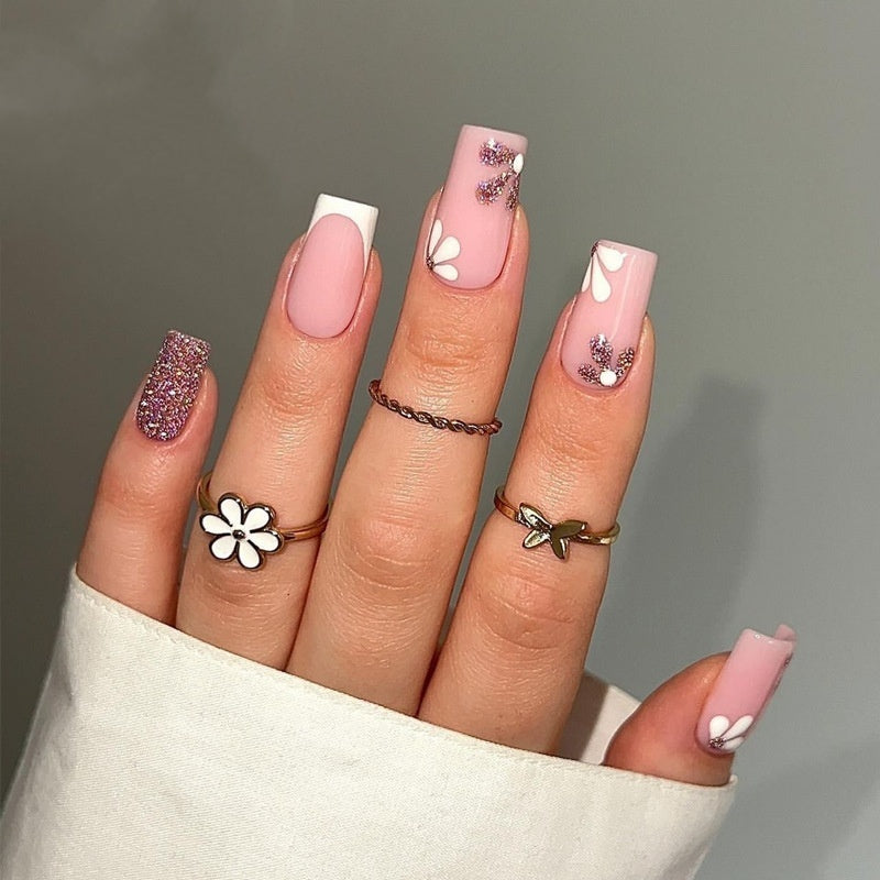 Astuce d'ongle terminée Wearable Court Square