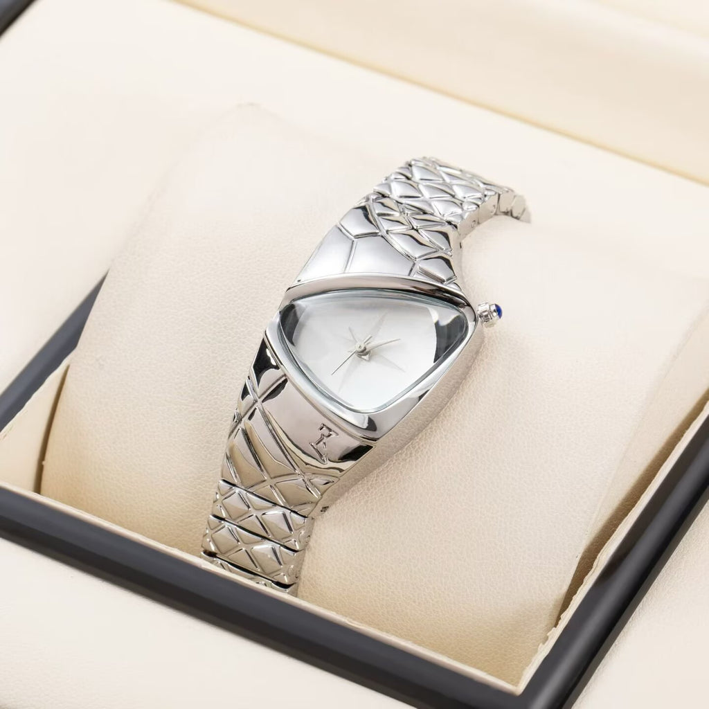 Niche Designer inspire Triangulaire Dragon patterned Irrégulier en forme de Quartz Montre