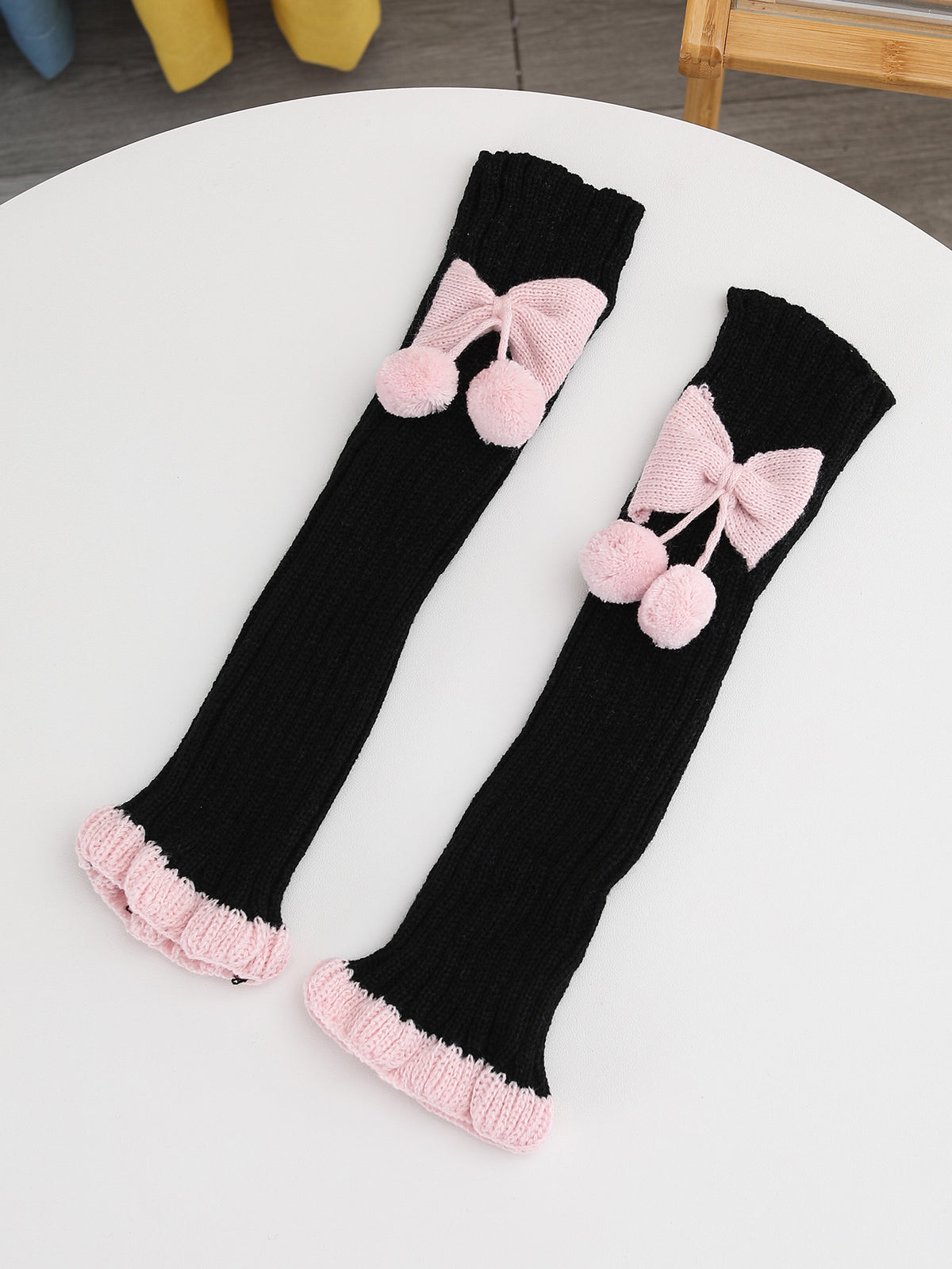 Chaussettes tricotées Sweet Bow femmes mignon Pom-Pom rose blanc bloquant la couleur pile pointue sur-