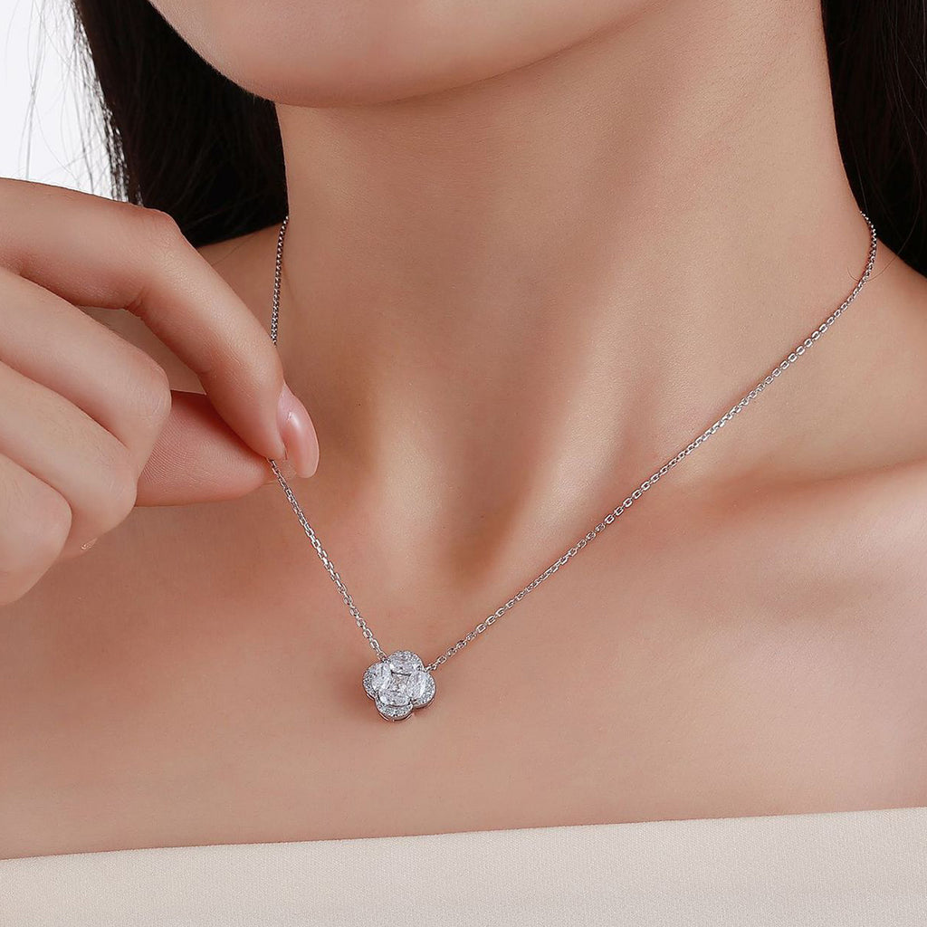 S925 Collier de trèfle en argent sterling Marquise Moissanite 45cm D Couleur VVS1 GRA certifié S