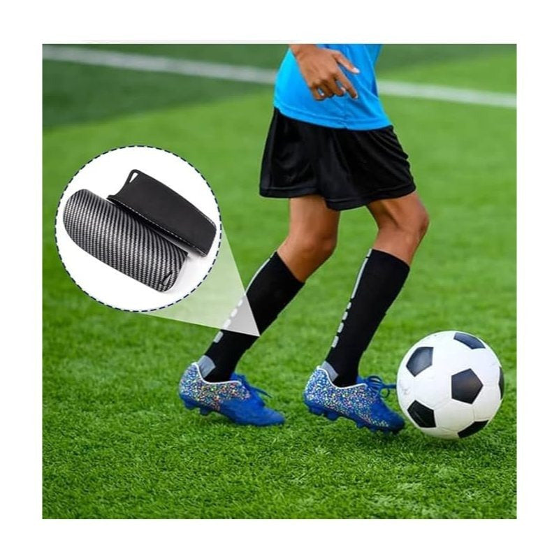 2 paires de soccer Shin garde avec un look fibre de carbone