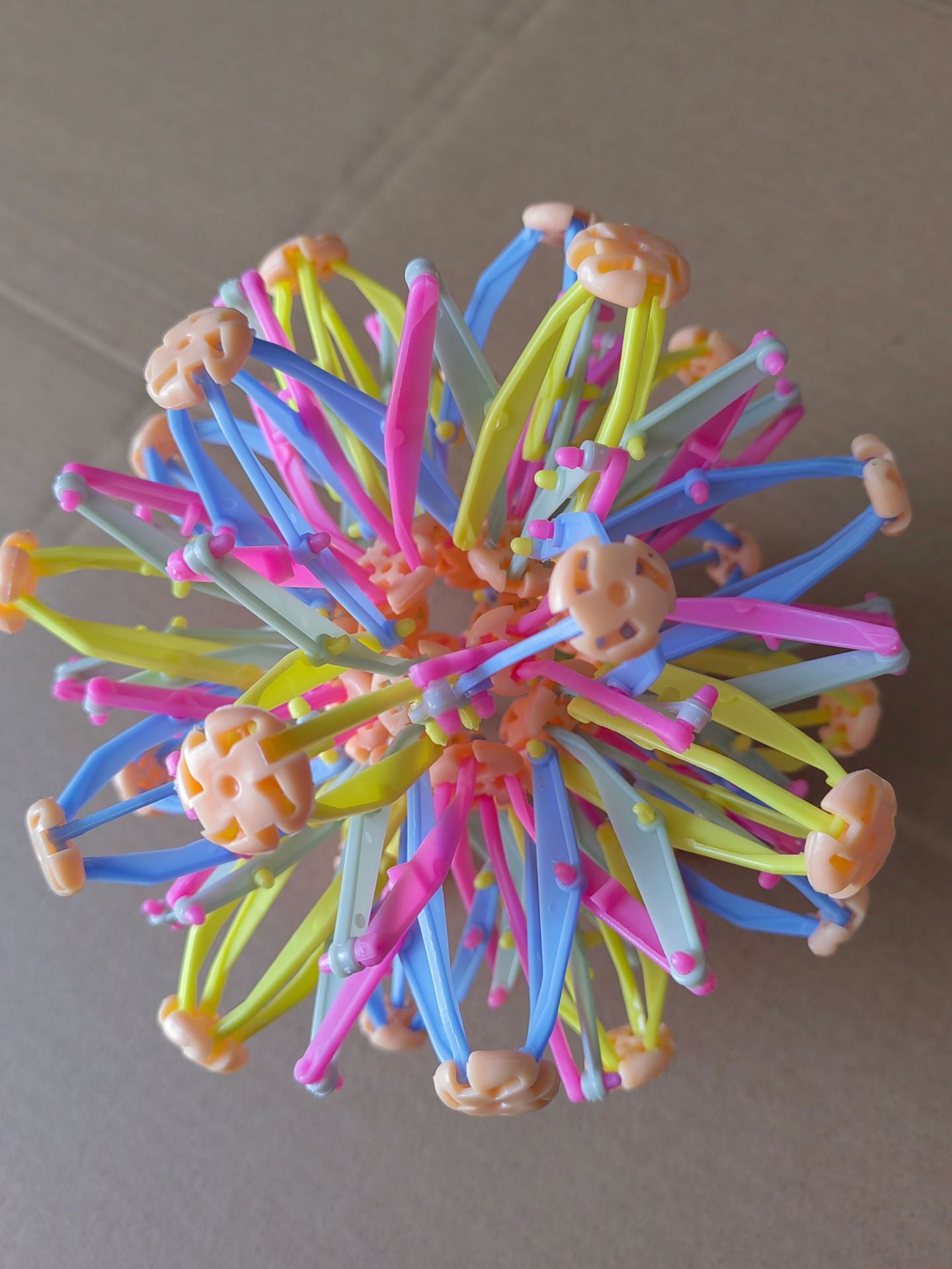 Balle télescopique magique Glowing - Élargissement Jouet de Blooming pour les enfants Outdoor Play Night Market
