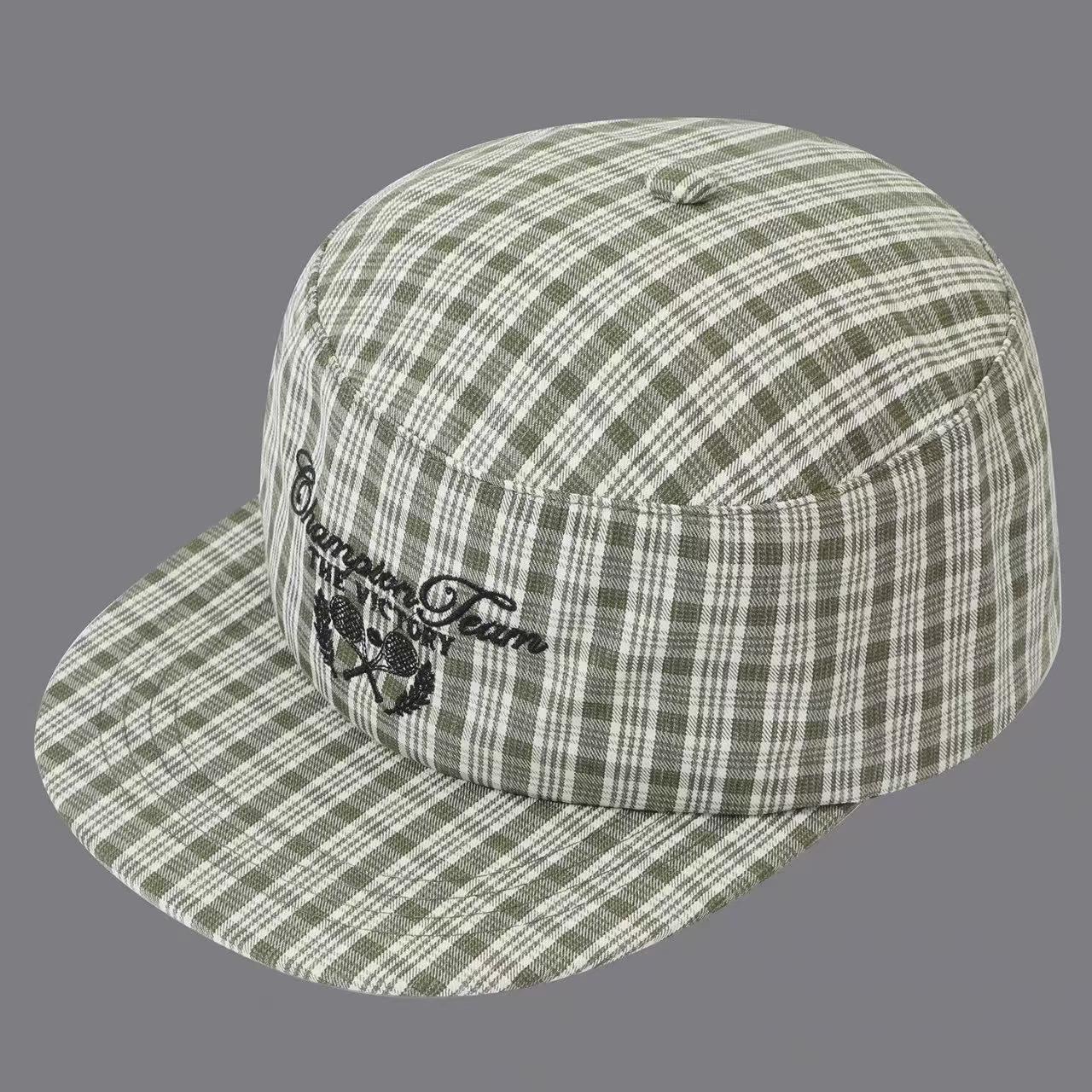Lettre de broderie à carreaux Raquette de tennis Pattern Plat Brim Casquette de baseball approprié pour Moun