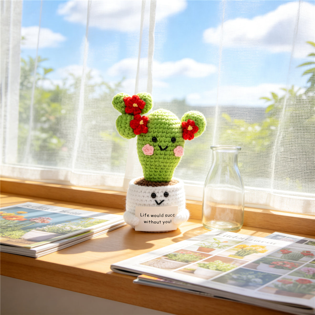 Crochet fait main Cactus Pot ornement avec brillant rouge Blossoms doux fil Croche éternelle