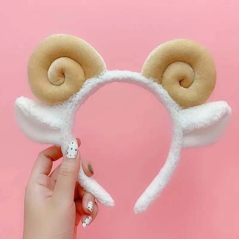 Coincer mignon en peluche de moutons