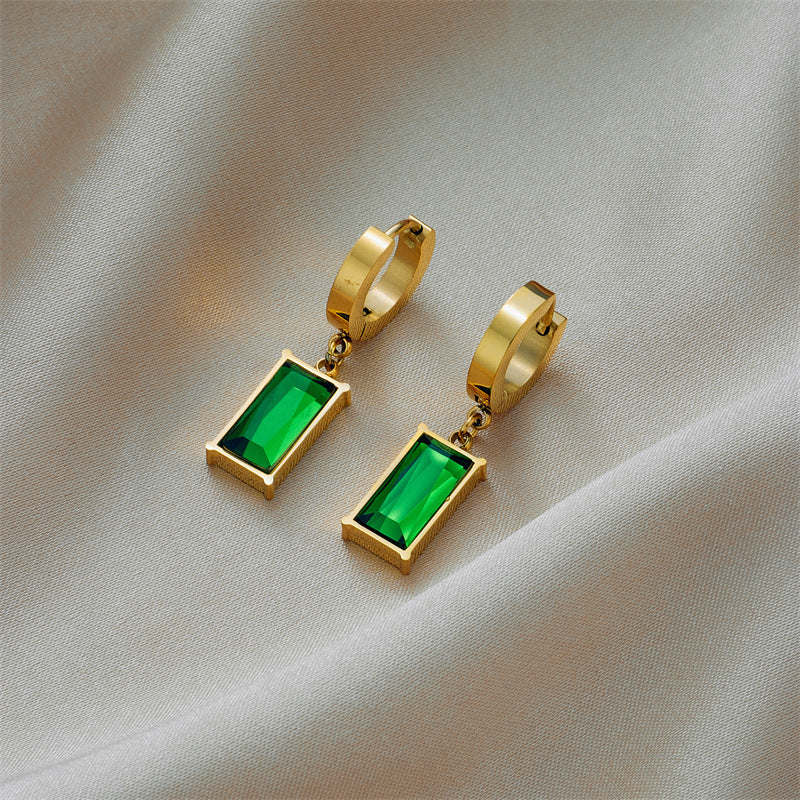 Chaîne de lame avancée Sens de lumière luxe pendentif émeraude Zircon