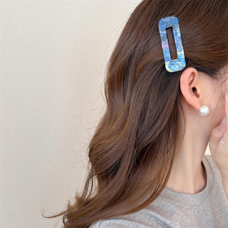 Clip latéral simple Clip à cheveux sur Internet