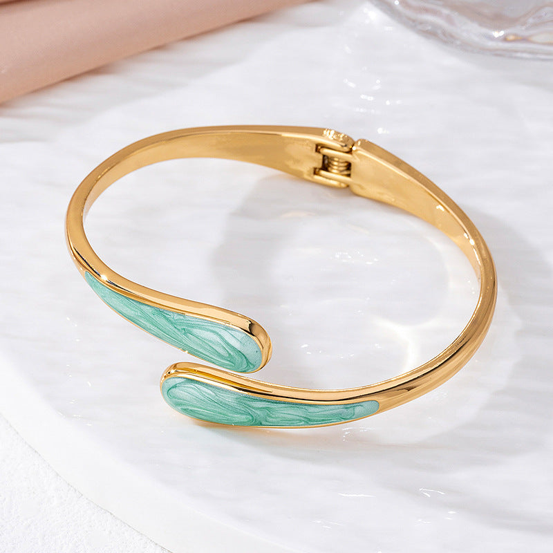 Bracelet en alliage à effet métal pour femmes