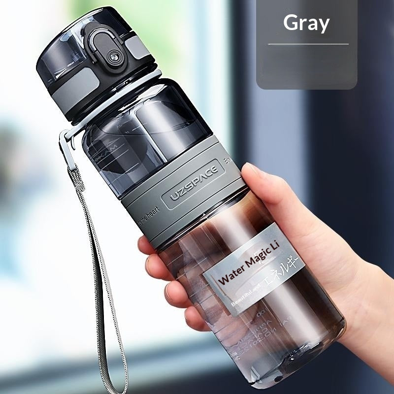 Bouteille d'eau en plastique portable de grande capacité