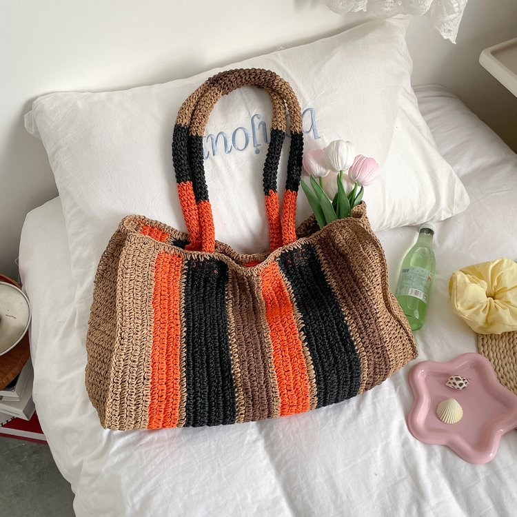 Sac de paille rayée en papier à bloc de couleur