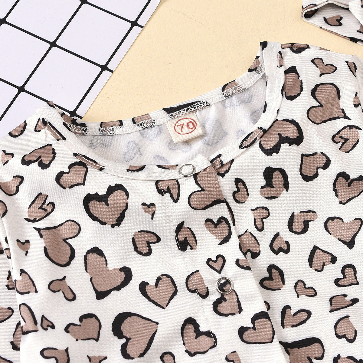 Maillot de saut bébé imprimé en forme de coeur