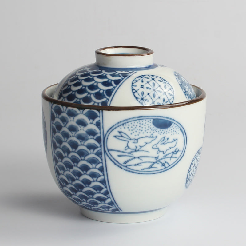 Bol de riz en céramique japonaise avec coupe de préservation de lard