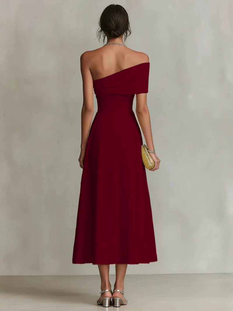 Robe sans dos d'une épaule de couleur solide pour femme