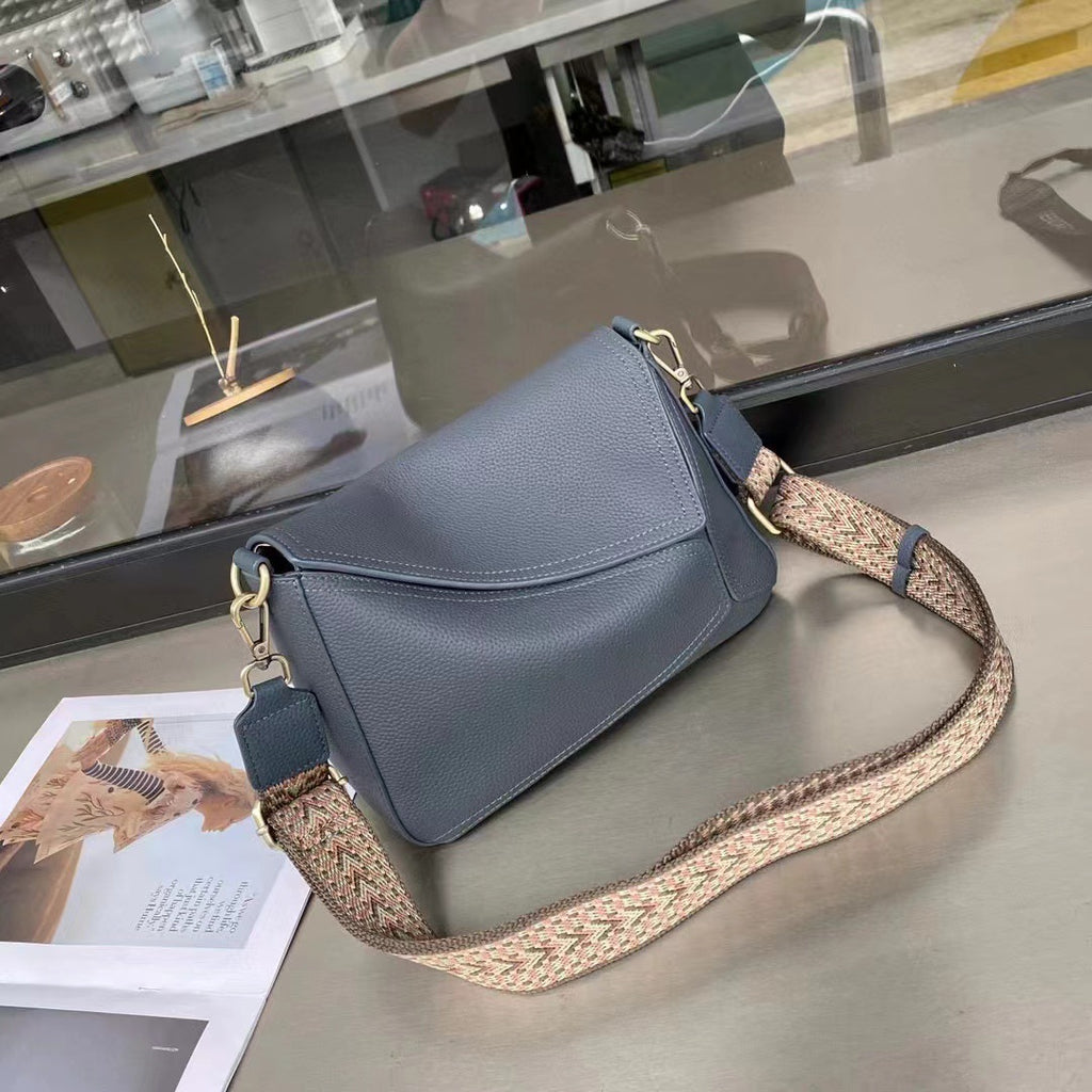 Première couche Cowhide Épaule et sac en cuir véritable modelé Et minimaliste