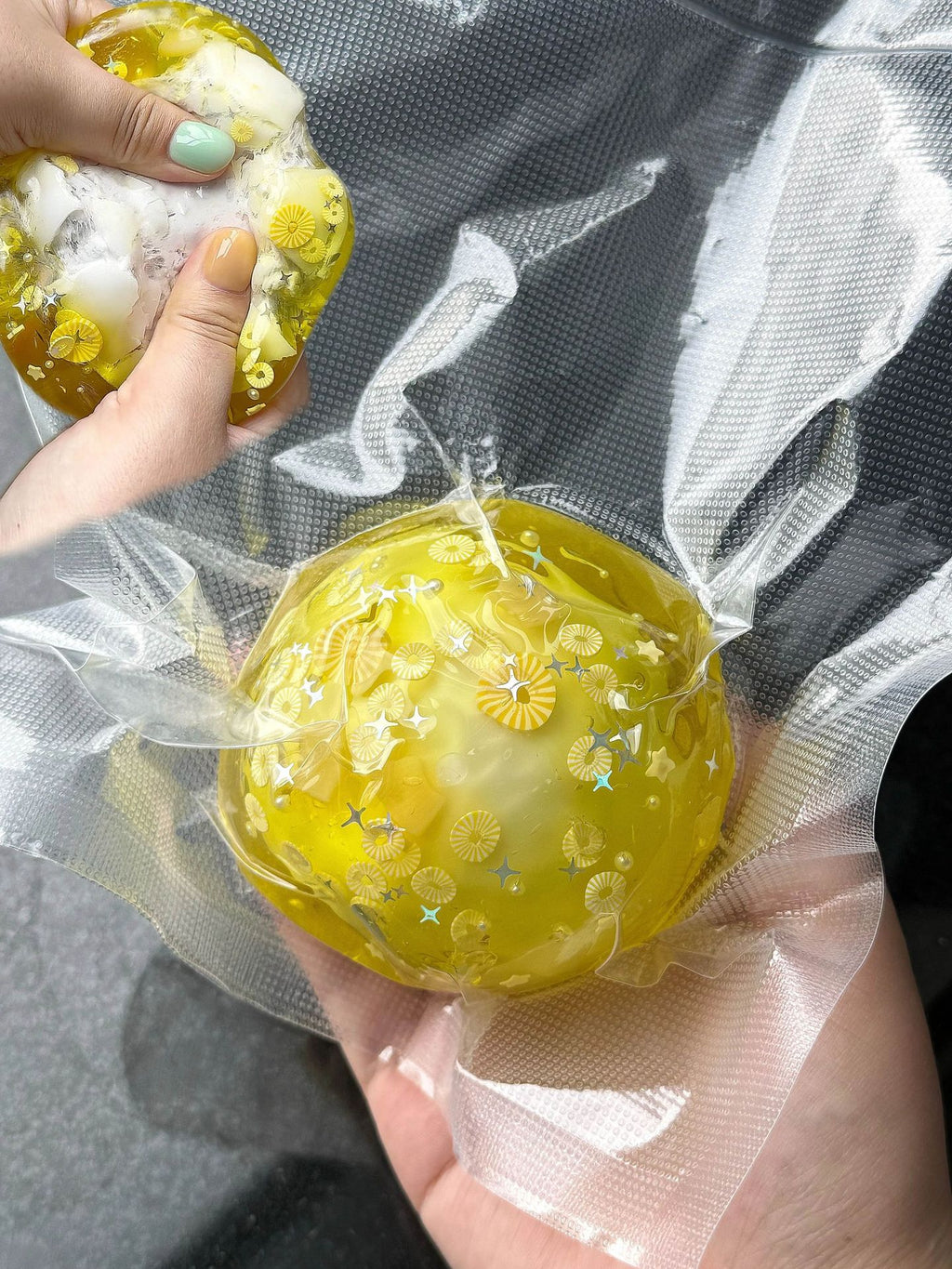 Balle artisanale à thème de Noël