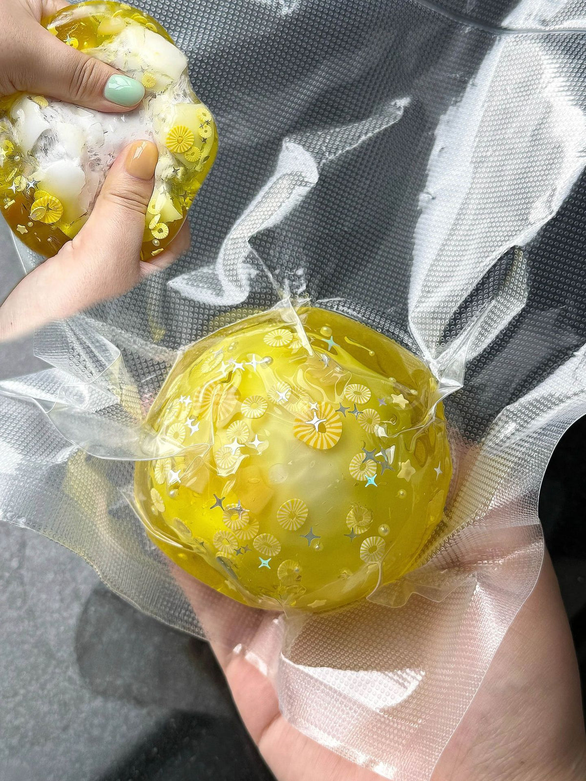 Balle artisanale à thème de Noël
