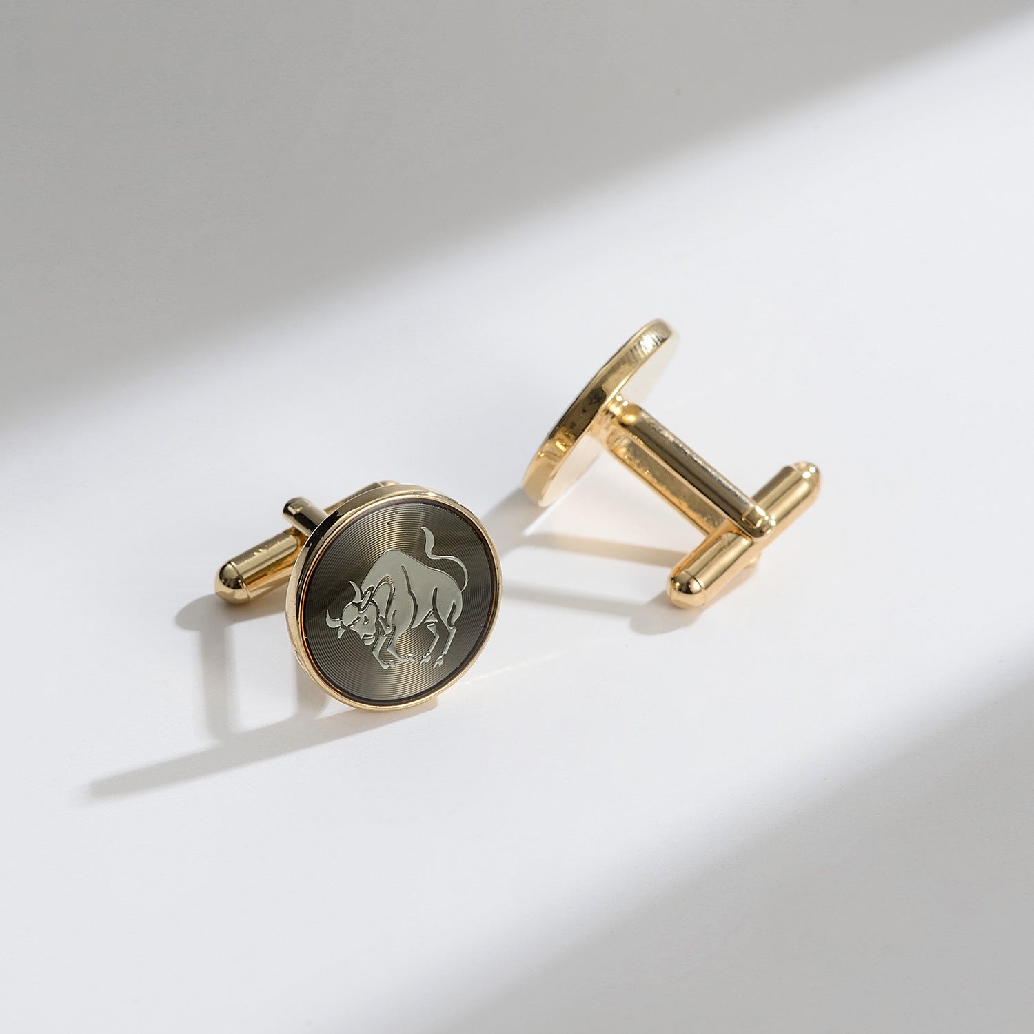 Daily Darcy Retro Patch Cufflinks en cuivre