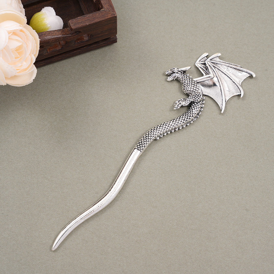 Tomahawk-shaped hairpin