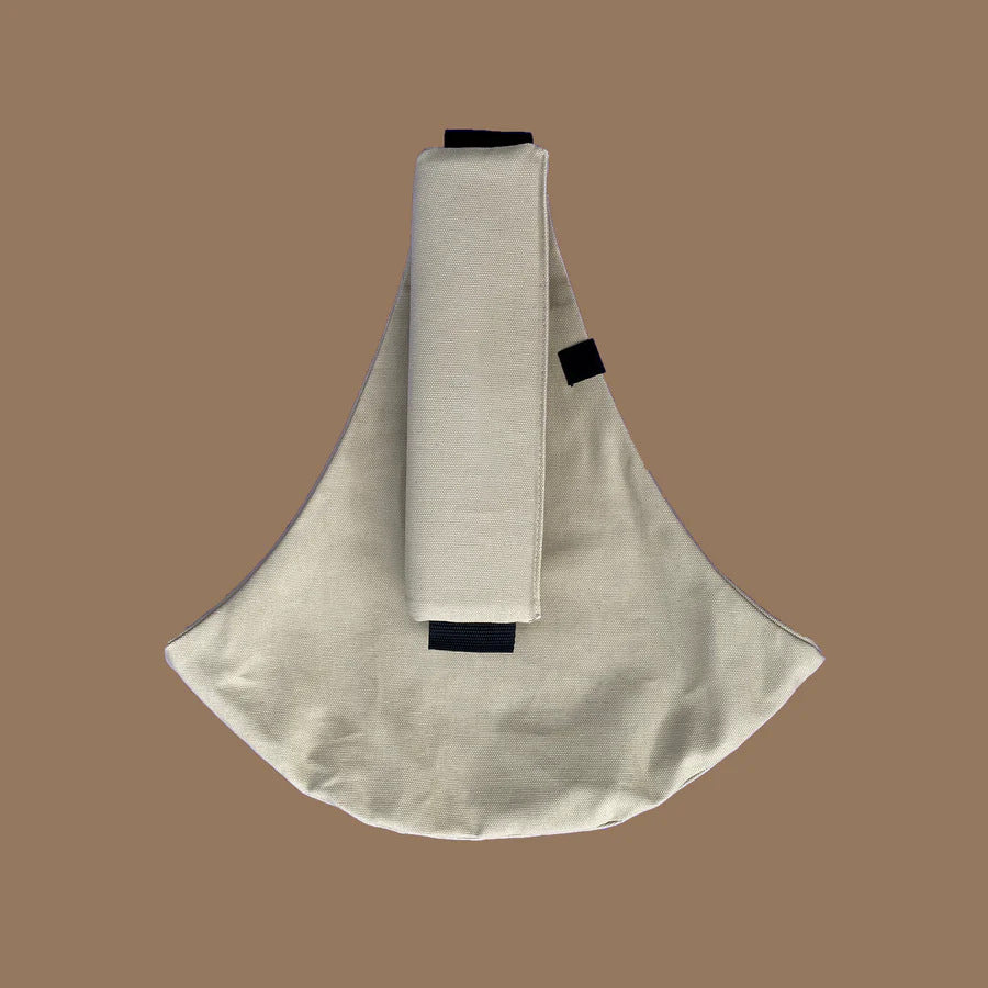 Comfortable and secure baby carrier with reduced burden
