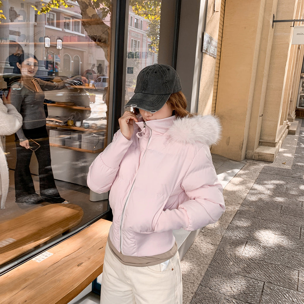Femmes Stylish Cinching de taille Figure-flatter Cropped Coat avec un grand hood doublé de fourrure